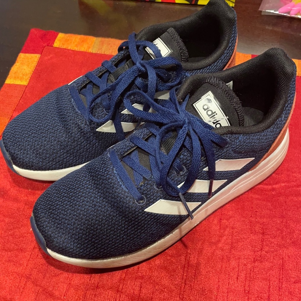 Adidas Tennis Shoes